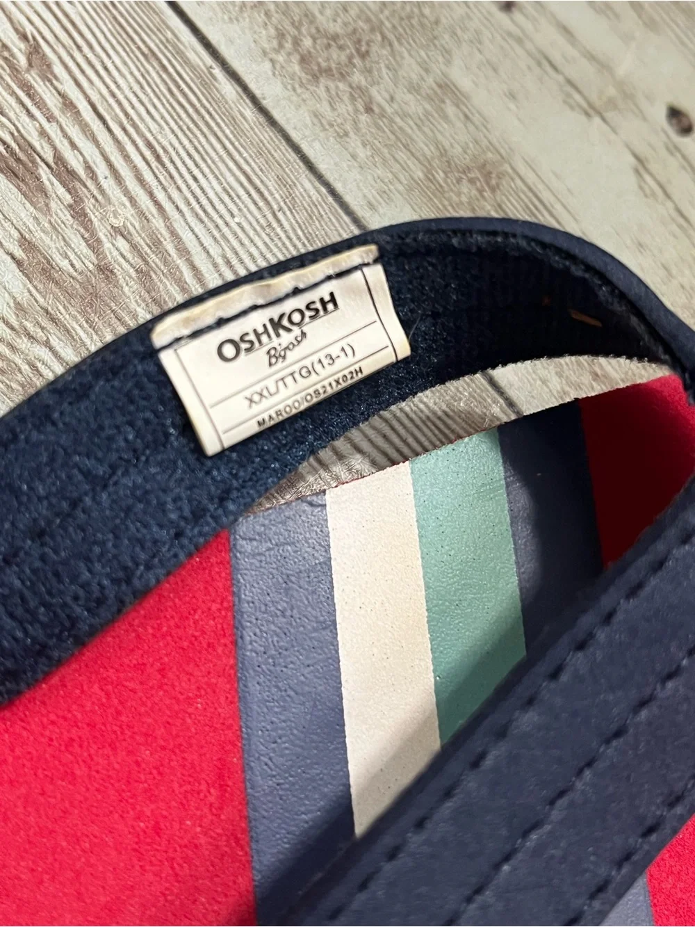 OSH Kosh flip flops